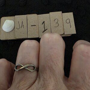 Item # JA139 James Avery Retired Infinity ring size 7